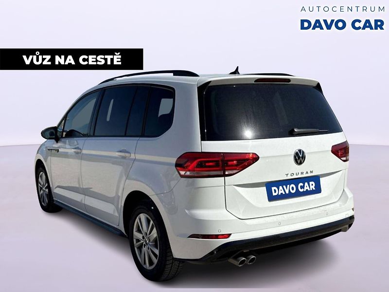Volkswagen Touran 2,0 TDI DSG R-Line 1.Maj DPH - fotka 3 z 12