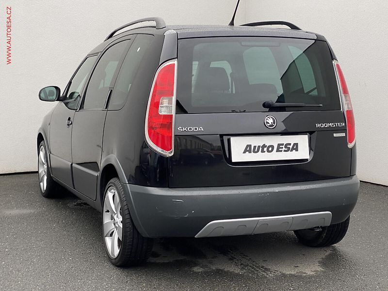 Škoda Roomster (2014) 1.2 TSi, Scout, +kola, panor - fotka 6 z 18