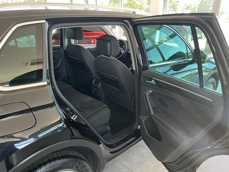 Volkswagen Tiguan (2016) 2,0TSi DSG 4x4 HIGHLINE TAŽNÉ - fotka 19 z 22