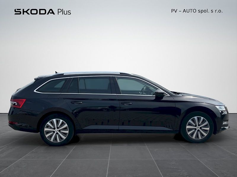 Škoda Superb (2023) 2.0 TDI 110kW DSG Style Plus c - fotka 31 z 36