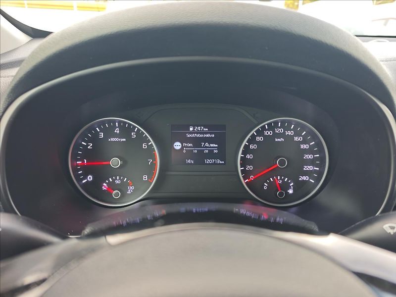 Kia Sportage 1,6 GDi  Exclusive - fotka 18 z 22