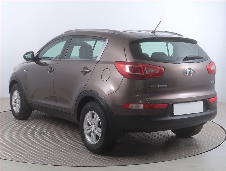 Kia Sportage (2011) 1.7 CRDi, Tempomat - fotka 4 z 15