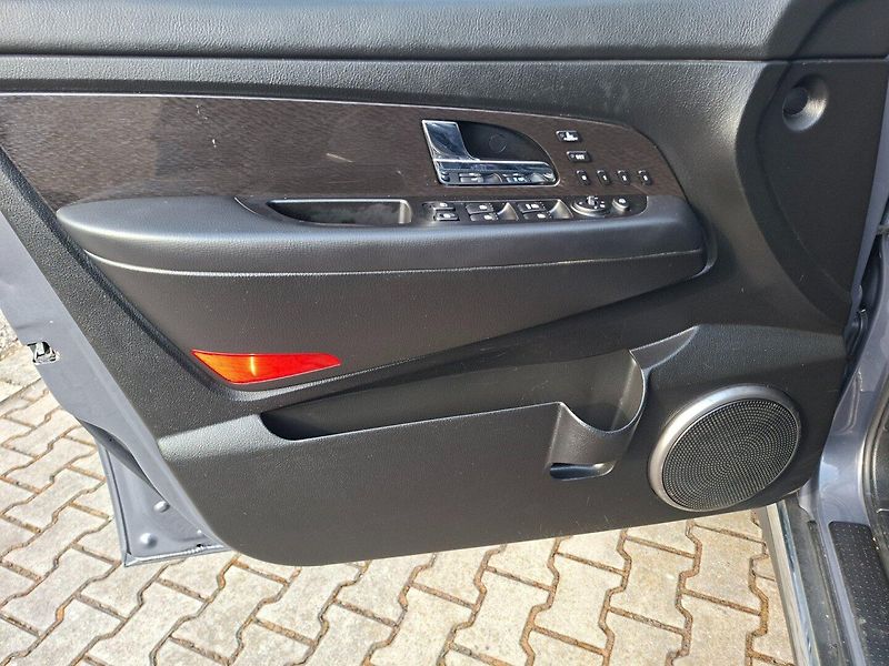SsangYong Rexton (2015) RX200e-XDi 114kW 4WD 7.MÍST - fotka 22 z 45