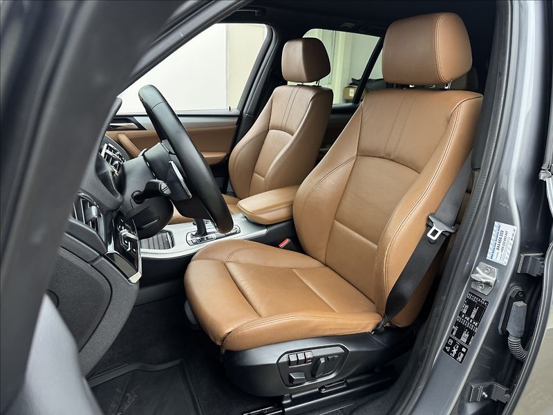 BMW X3 3,0 35d 4X4 M DPH KŮŽE LED ČR - fotka 38 z 49