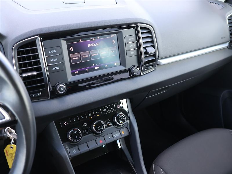 Škoda Karoq 1,0 TSI Soleil LED 1.Majitel - fotka 16 z 27