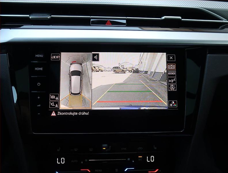 Volkswagen Arteon (2023) 2.0 TSI 4Motion - fotka 17 z 23
