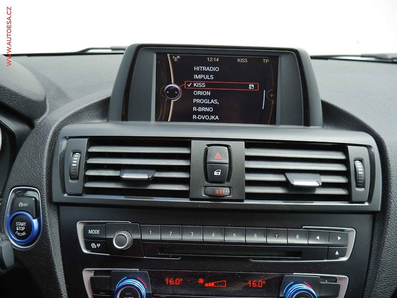 BMW Řada 1 (2012) 2.0D 116d, ČR, Bixen, park - fotka 17 z 22