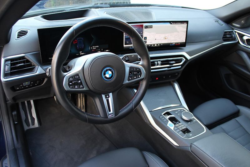 BMW i4 M50 - fotka 4 z 24