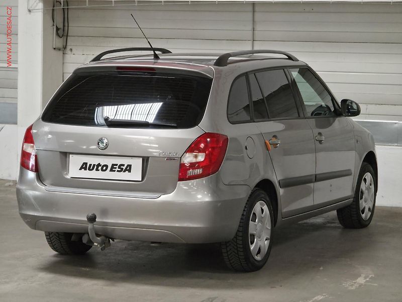 Škoda Fabia (2008) 1.4TDi, AC, TZ - fotka 6 z 15