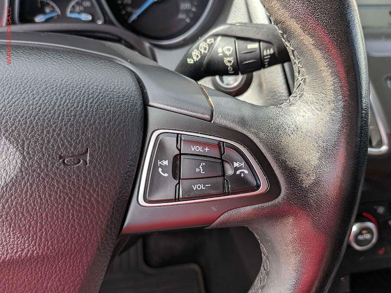 Ford Focus (2018) 1.6TDCi, 2.maj,ČR, Titanium - fotka 14 z 17
