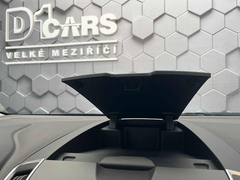 Ford S-MAX 2,5 HEV Titanium 7míst - fotka 57 z 70
