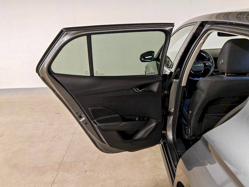 Škoda Fabia (2025) 1.0 TSI 70 kW Top Selection - fotka 22 z 28