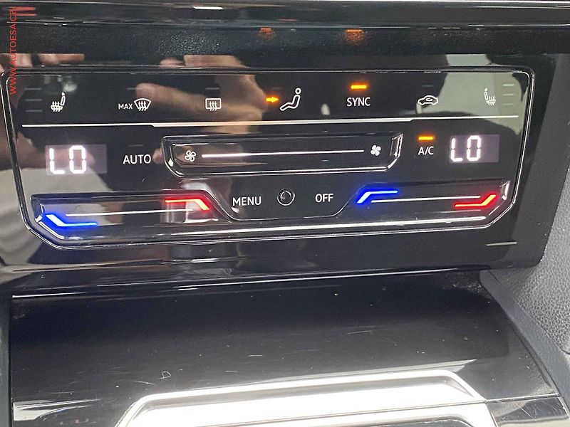 Volkswagen Arteon (2022) 2.0 TSi 4x4, 1.maj,ČR, R - fotka 17 z 21