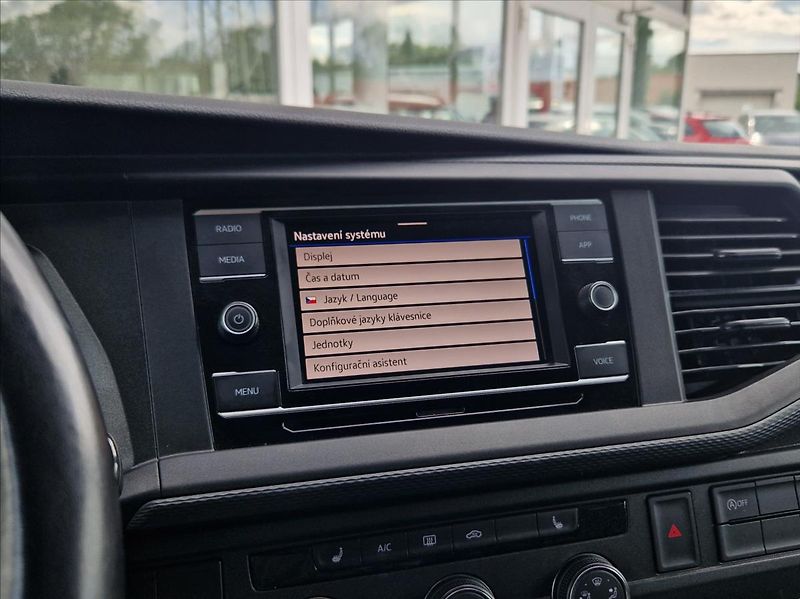 Volkswagen Transporter 2,0 TDI CAMPING VESTAVBA 4MÍST - fotka 32 z 34