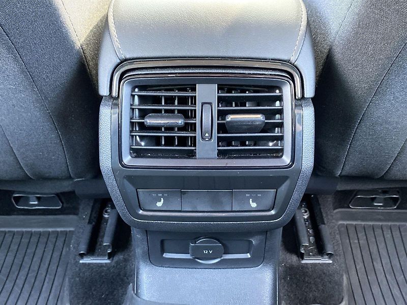 Škoda Karoq (2024) 2.0 TDI 4x4 DSG Selection - fotka 19 z 34