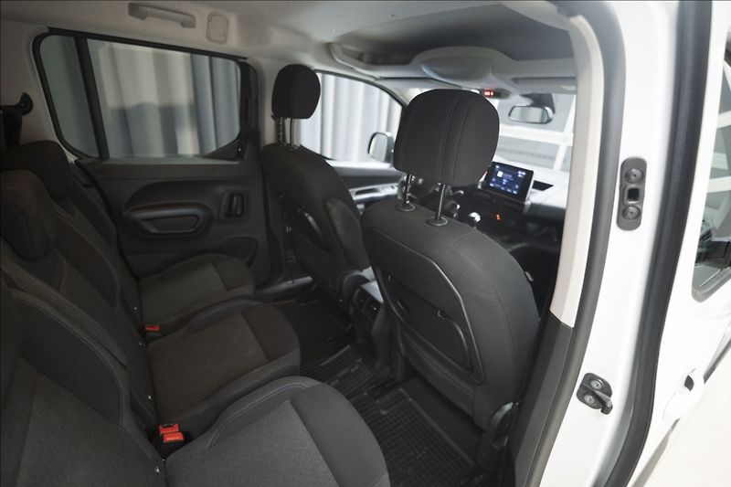 Peugeot Rifter 1,5 BlueHDi KAMERA 7 MÍST ČR - fotka 12 z 37