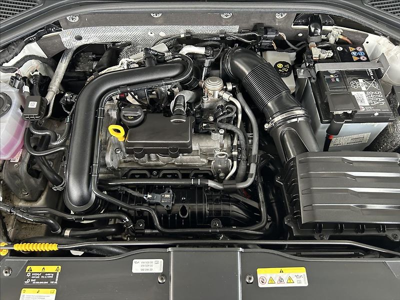 Volkswagen T-Roc 1,0   TSI 85kW,LIFE,1.MAJITEL - fotka 24 z 26