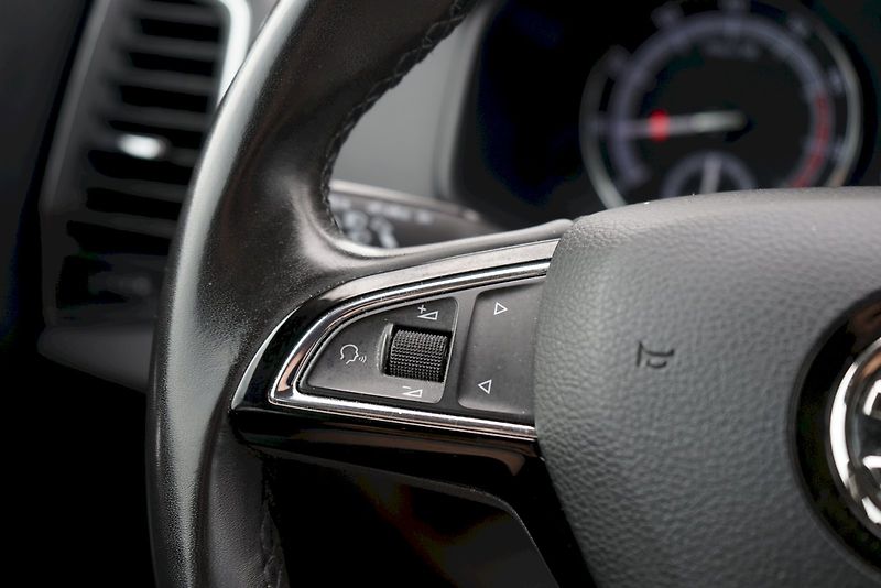 Škoda Karoq (2019) TSI 110 kW Ambition - tažné - fotka 22 z 27