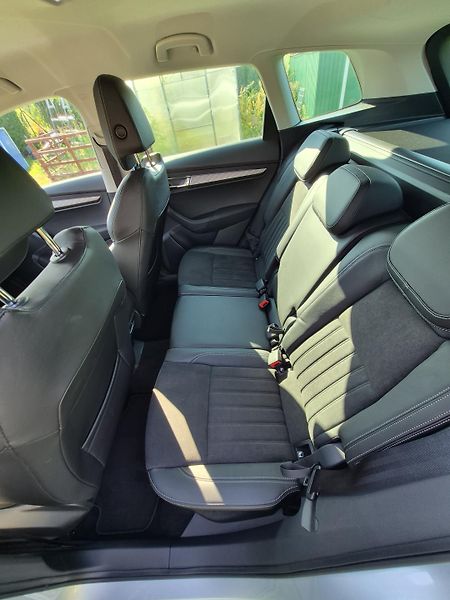 Škoda Karoq (2025) Karoq 1.5 tsi TOP selection  - fotka 15 z 29