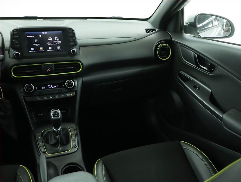 Hyundai Kona (2018) 1.0 T-GDI, Serv.kniha, Kůže - fotka 8 z 15