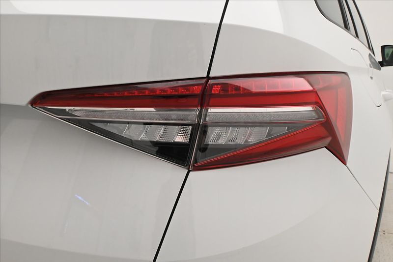 Škoda Kodiaq 2,0 TDI 110kW DSG Ambition 7mí - fotka 30 z 31