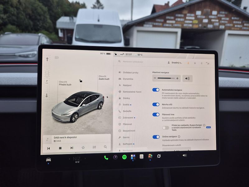 Tesla Model 3 LONG RANGE DUAL MOTOR SOH 93,5 - fotka 28 z 48