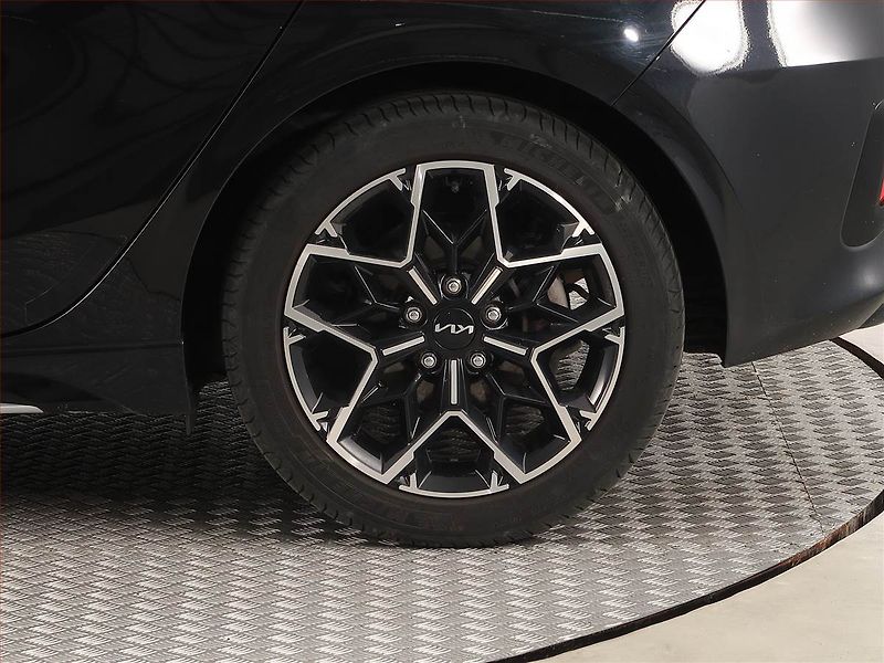 Kia Ceed (2021) GT Line 1.5 T-GDI, Serv.kniha - fotka 14 z 17