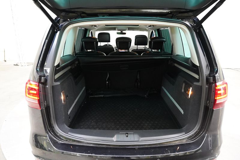 Volkswagen Sharan - fotka 24 z 26