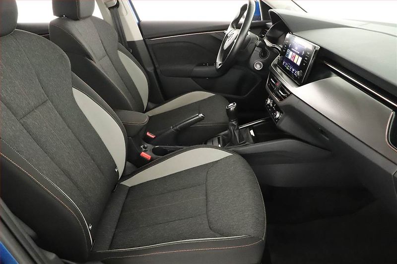 Škoda Kamiq (2022) 1.0 TSI, Serv.kniha, Tempomat - fotka 7 z 13