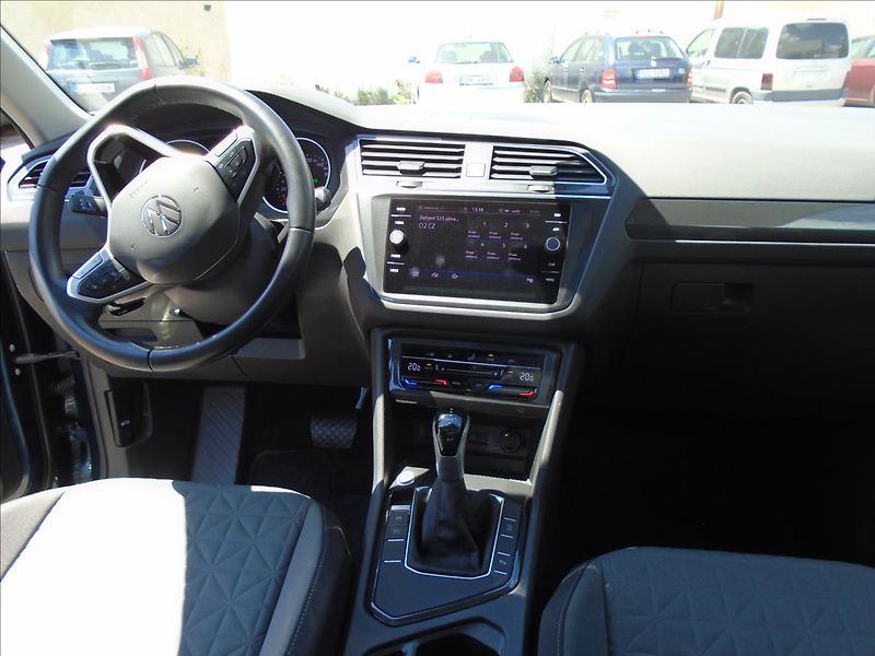 Volkswagen Tiguan 2,0   2.0.TDI-110KW - fotka 19 z 29