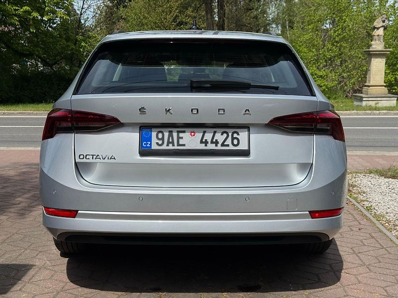 Škoda Octavia 2.0  1.MAJ.ČR NEHAVAR. ZÁRUKA - fotka 5 z 22