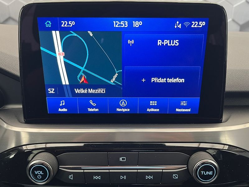 Ford Kuga 2,0 EB  140 kW AWD Titanium - fotka 13 z 58