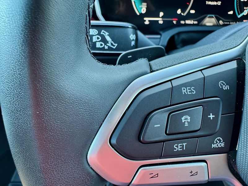 Volkswagen Touareg (2024) Model 2025, Kůže, VZDUCH,Tažné - fotka 23 z 43