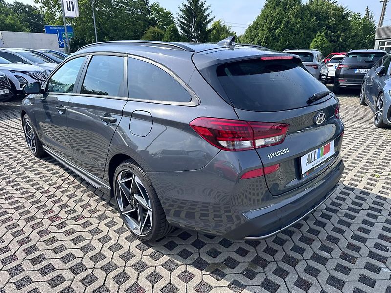 Hyundai i30 1,5 T-GDI DCT MHEV 103kW - fotka 5 z 17