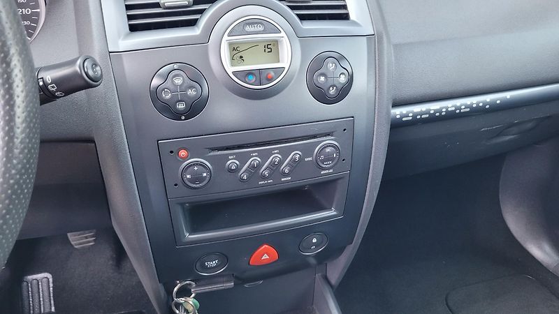 Renault Mégane 1,5 DCI 63 KW - fotka 19 z 19