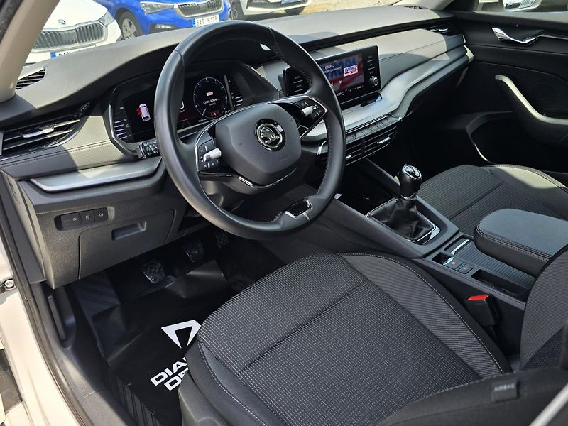 Škoda Octavia 2.0 TDI AMBITION PLUS 1.MAJ ČR - fotka 10 z 37