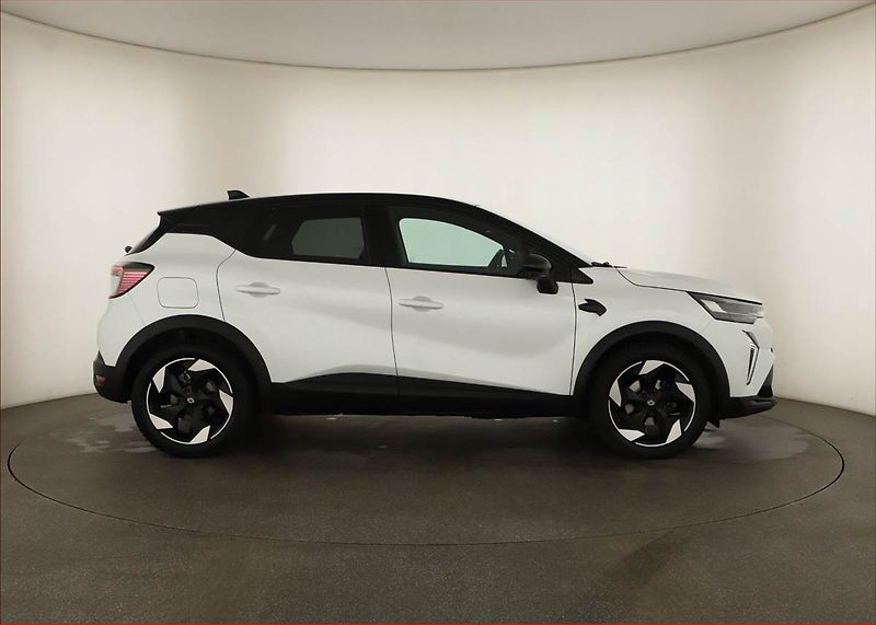 Renault Captur (2025) 1.0 TCe - fotka 6 z 14