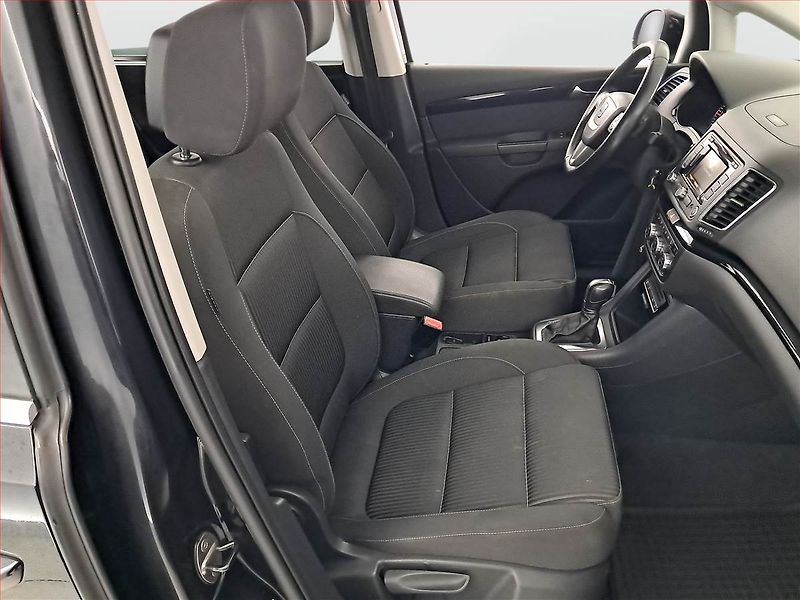 Seat Alhambra (2012) 2.0 TDI, Automat, 7 míst, Navi - fotka 9 z 21