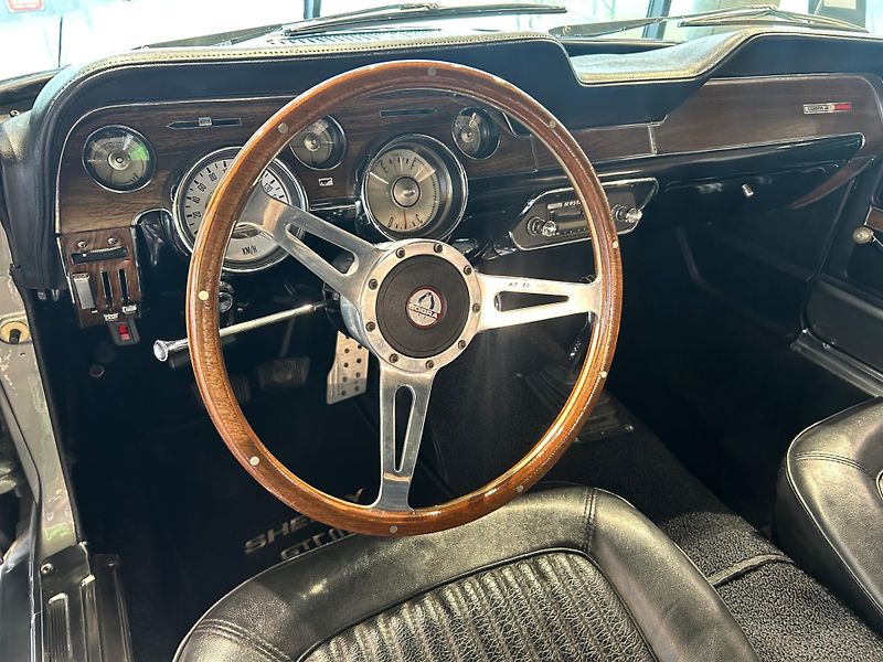 Ford Mustang (1968) GT500 Shelby - fotka 13 z 23