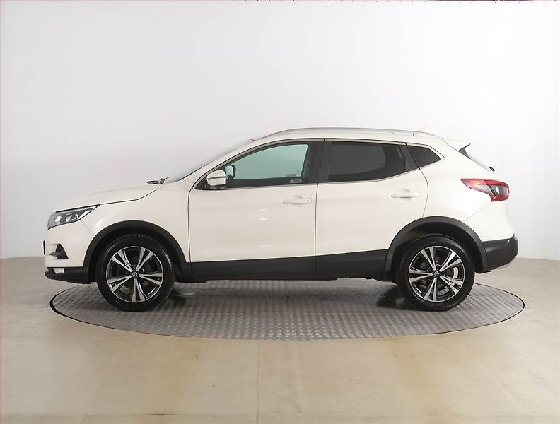 Nissan Qashqai (2018) 1.5 dCi, Serv.kniha, Navi - fotka 3 z 20