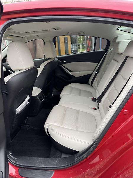 Mazda 6 (2016) Mazda 6 2.2 Skyactiv-D, 129 kW - fotka 10 z 25