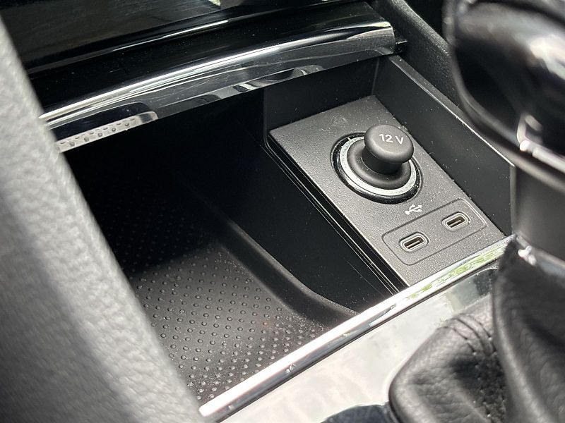 Škoda Karoq (2022) 1.5 TSI DSG Style - fotka 22 z 31