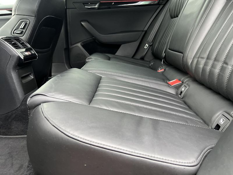 Škoda Superb L&K 2.0TDi 110kw KOUPENO V ČR - fotka 31 z 48