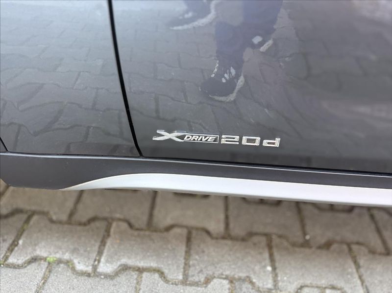 BMW X1 2,0 20d xDrive NAVI XENON - fotka 35 z 37