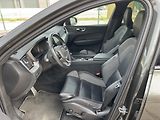 Volvo XC60 B4 FWD R Design - náhled 9