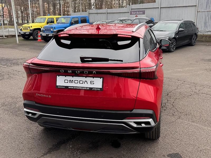 Omoda 5 (2026) 1,6 TGI 7AT Premium - fotka 9 z 47