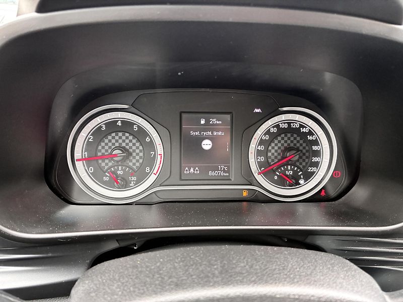 Hyundai Bayon 1.2i 62kW COMFORT CLUB ČR DPH - fotka 17 z 29