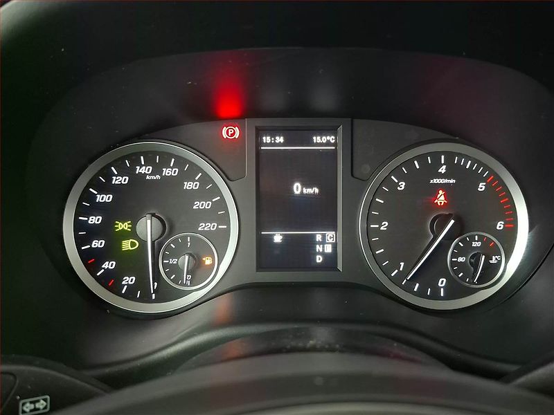Mercedes-Benz Vito (2021) Select 119 CDI 4x4, Bus, 7Míst - fotka 11 z 22