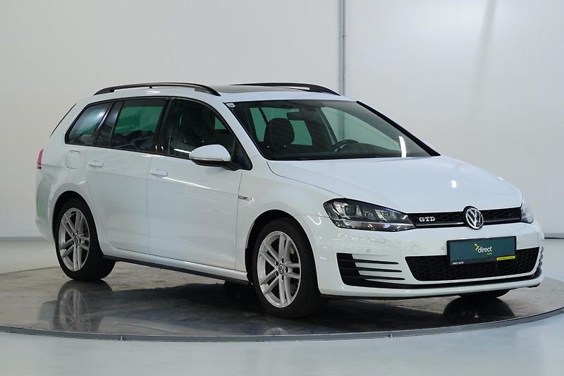Volkswagen Golf - fotka 8 z 29