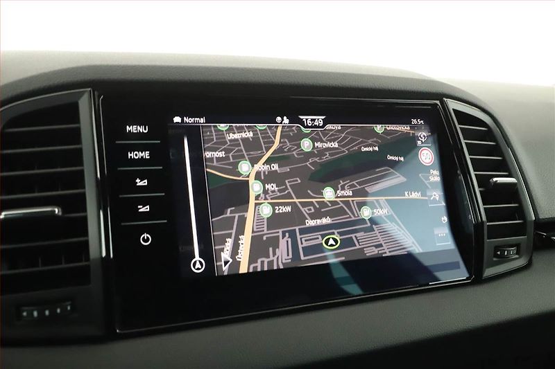 Škoda Karoq (2025) 1.5 TSI, SPORTLINE, SENZORY - fotka 14 z 18